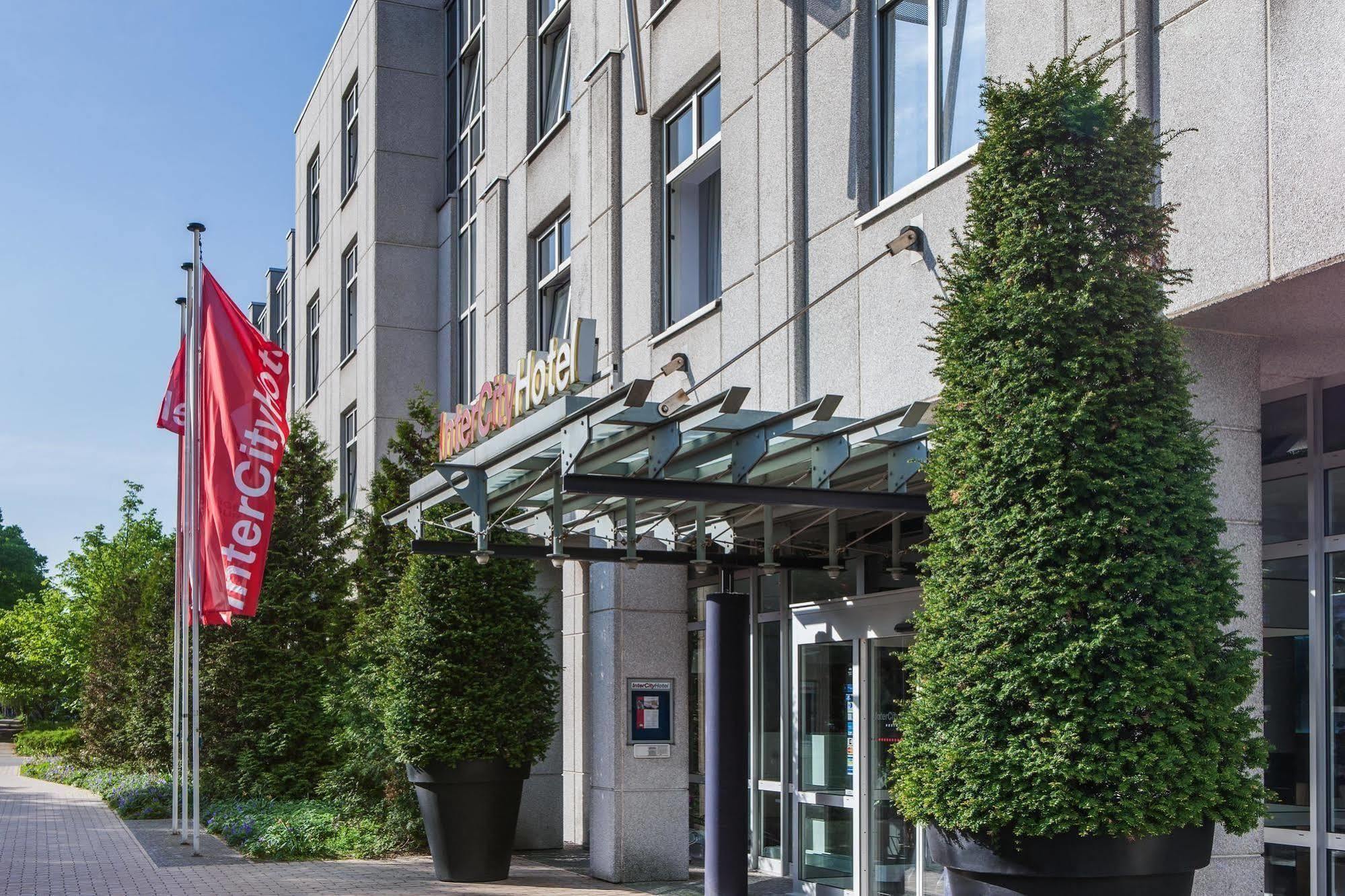 Intercityhotel 4*